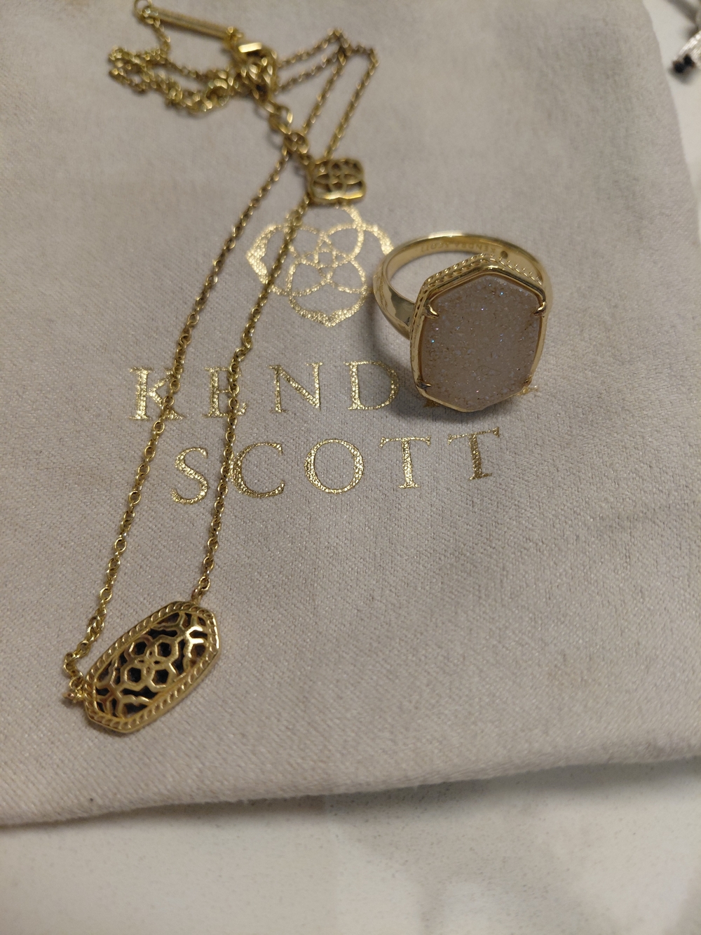 Kendra Scott Gold Druzy Ring with White Sparkle Stone